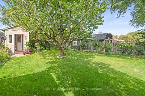 Photo 40 at 11 Calumet Crescent, Woburn, Toronto