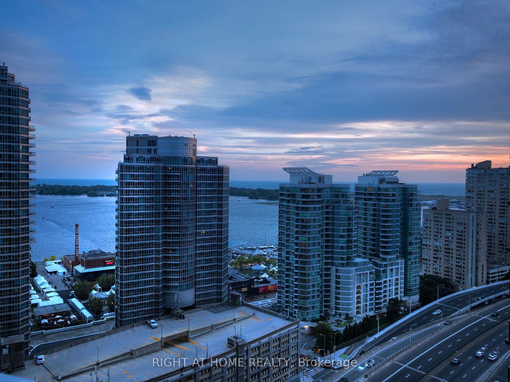 1905 - 12 York Street, Waterfront Communities C1, Toronto 