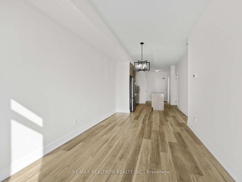 Photo 5 at 601 - 1638 Bloor Street W, High Park North, Toronto