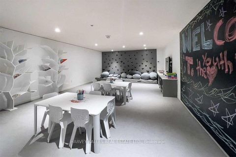 Photo 2 at 827 - 8 Hillsdale Avenue E, Mount Pleasant West, Toronto