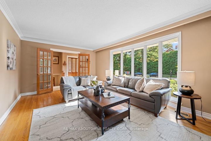 Photo 5 at 1605 Venetia Drive, SW Southwest, Oakville