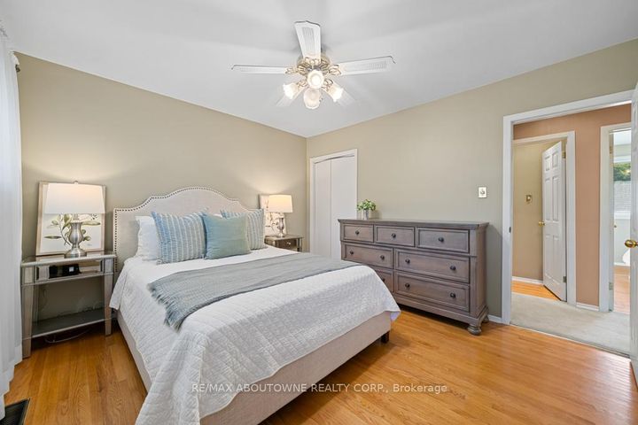 Photo 12 at 1605 Venetia Drive, SW Southwest, Oakville