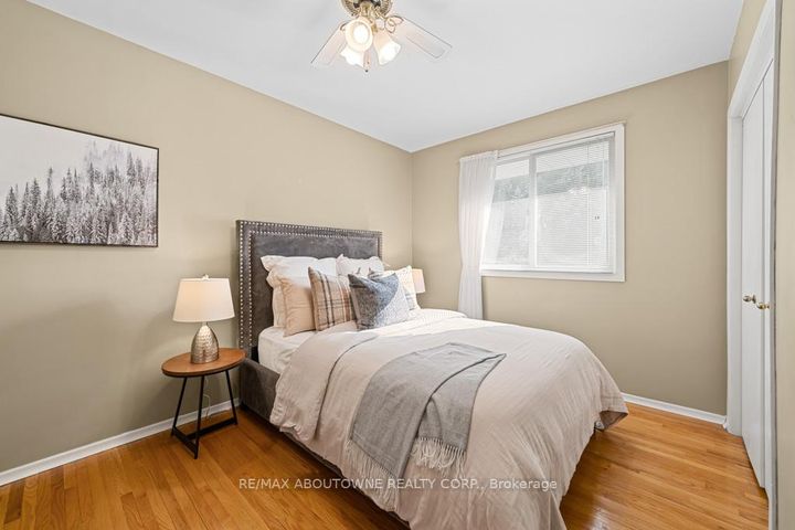 Photo 13 at 1605 Venetia Drive, SW Southwest, Oakville