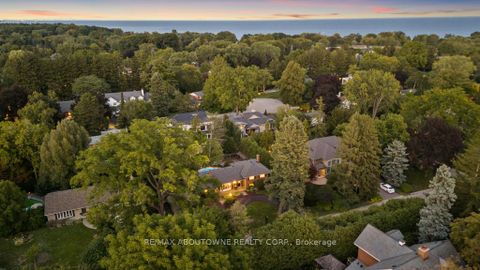 Photo 2 at 1605 Venetia Drive, SW Southwest, Oakville