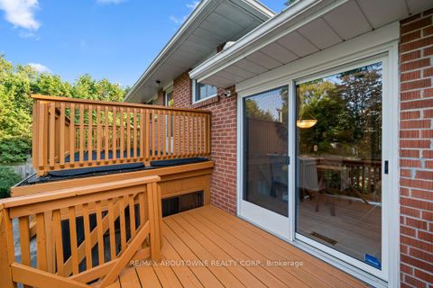 Photo 11 at 1605 Venetia Drive, SW Southwest, Oakville