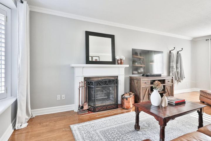 Photo 15 at 886 Whitney Drive, Lakeview, Mississauga