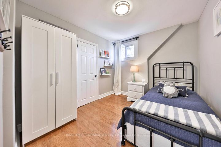 Photo 21 at 886 Whitney Drive, Lakeview, Mississauga