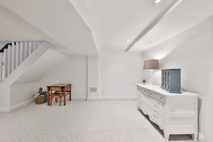 Photo 27 at 886 Whitney Drive, Lakeview, Mississauga