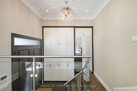 Photo 2 at 316 Churchill Avenue, Willowdale West, Toronto