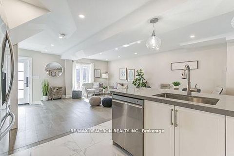 Photo 16 at 9 Blandford Street, Oakwood Village, Toronto