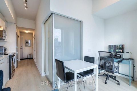 Photo 13 at 402 - 128 Fairview Mall Drive, Don Valley Village, Toronto