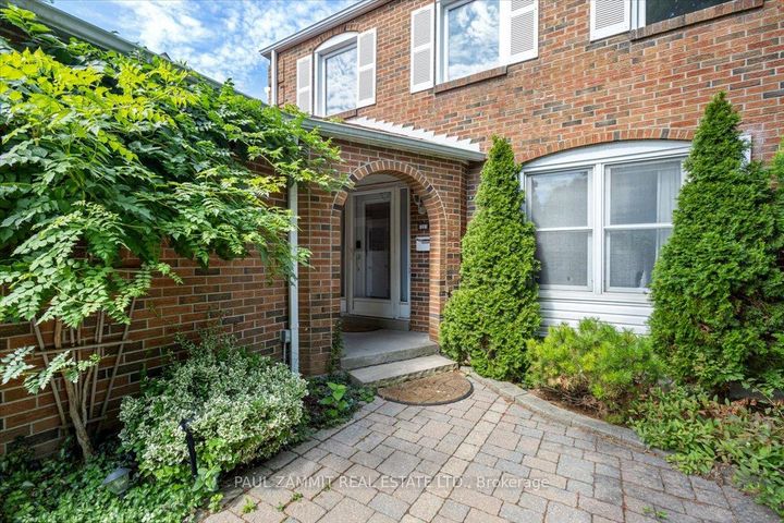 Photo 1 at 22 Holsworthy Crescent, German Mills, Markham