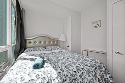 Photo 9 at 3501 - 65 Bremner Boulevard, Waterfront Communities C1, Toronto