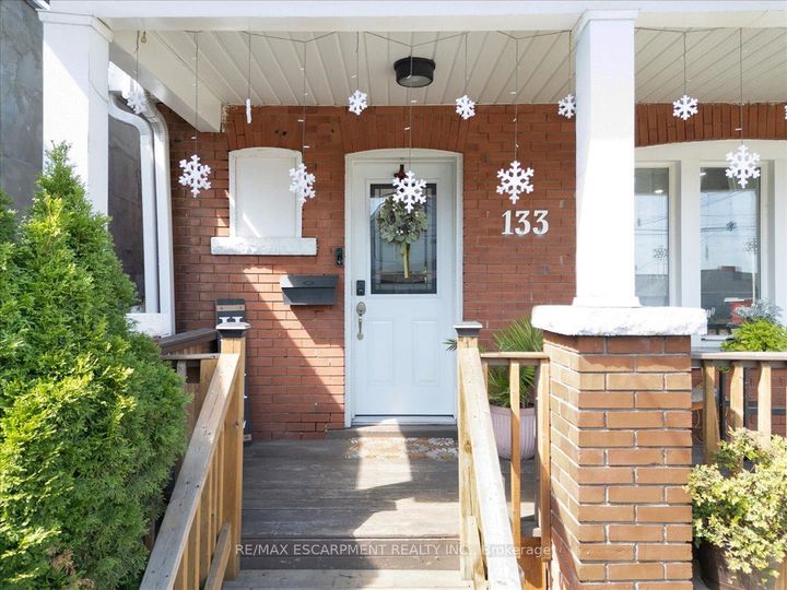 Photo 2 at 133 Frederick Avenue, Crown Point, Hamilton