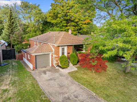 Photo 0 at 16 Ridgemoor Avenue, Cliffside, Toronto