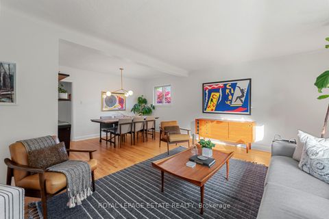 Photo 5 at 16 Ridgemoor Avenue, Cliffside, Toronto