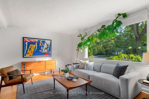 Photo 7 at 16 Ridgemoor Avenue, Cliffside, Toronto