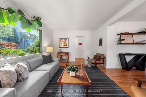Photo 11 at 16 Ridgemoor Avenue, Cliffside, Toronto