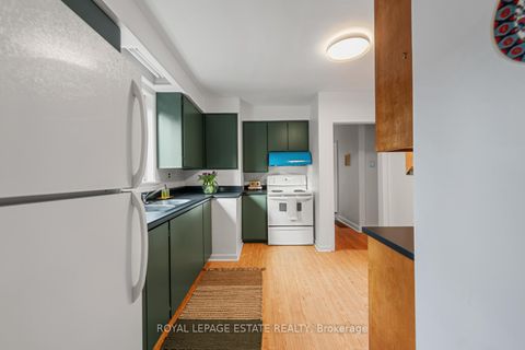 Photo 12 at 16 Ridgemoor Avenue, Cliffside, Toronto