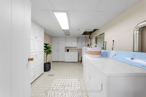 Photo 25 at 16 Ridgemoor Avenue, Cliffside, Toronto