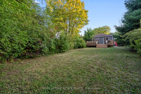 Photo 35 at 16 Ridgemoor Avenue, Cliffside, Toronto
