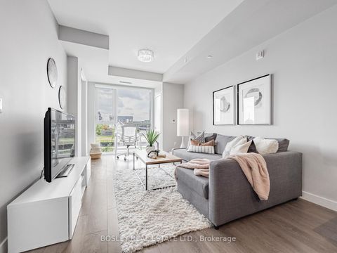 Photo 1 at 201 - 150 Sabina Drive, GO Glenorchy, Oakville