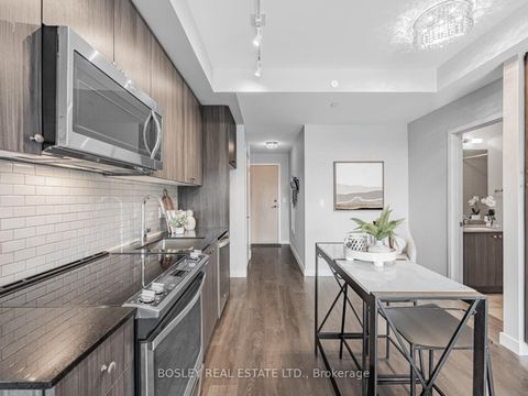 Photo 7 at 201 - 150 Sabina Drive, GO Glenorchy, Oakville