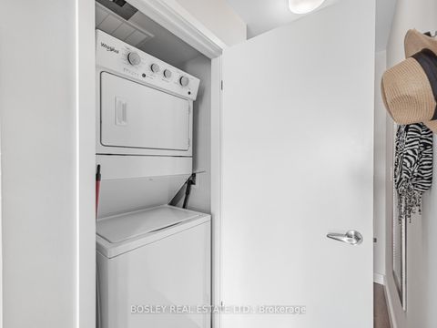 Photo 21 at 201 - 150 Sabina Drive, GO Glenorchy, Oakville