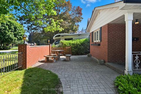 Photo 5 at 1536 Venetia Drive, SW Southwest, Oakville