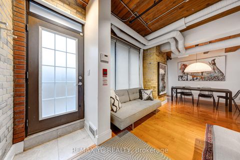 Photo 1 at 105 - 436 Wellington Street W, Waterfront Communities C1, Toronto