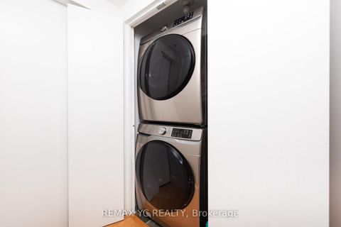 Photo 19 at 105 - 436 Wellington Street W, Waterfront Communities C1, Toronto