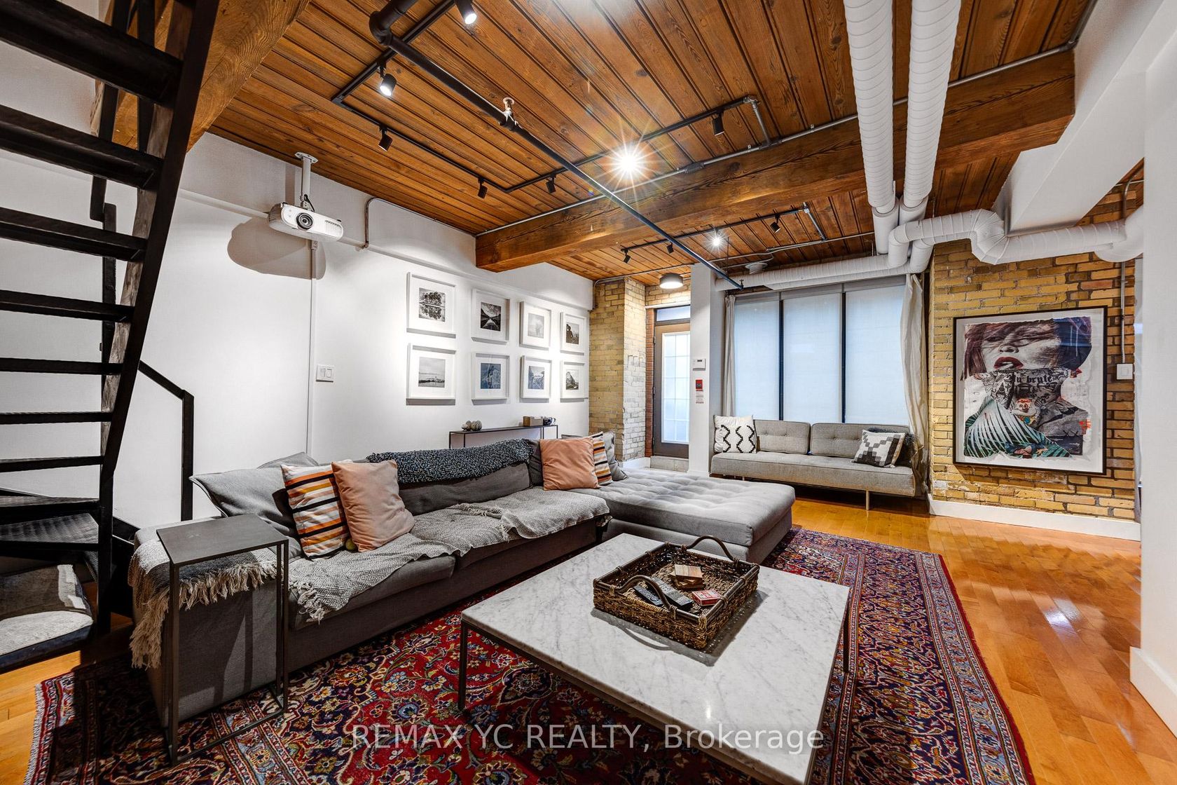 105 - 436 Wellington Street W, Waterfront Communities C1, Toronto 