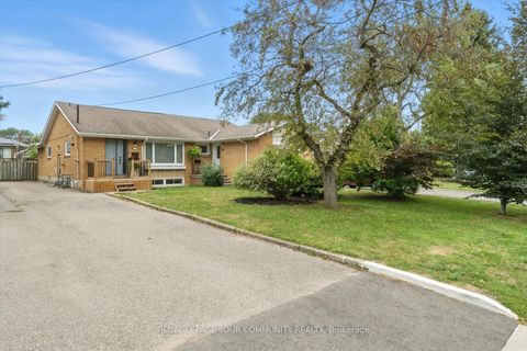 Photo 0 at 33 Murellen Crescent, Victoria Village, Toronto