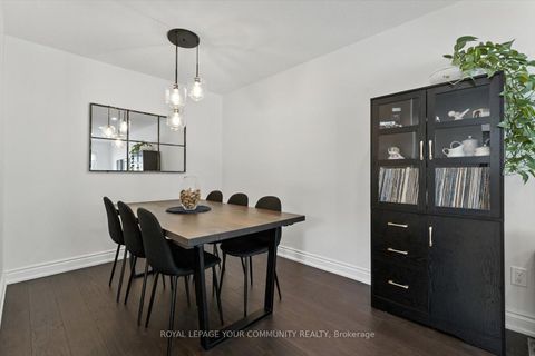 Photo 10 at 33 Murellen Crescent, Victoria Village, Toronto