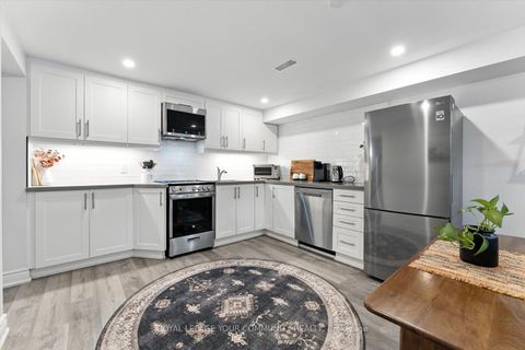 Photo 27 at 33 Murellen Crescent, Victoria Village, Toronto