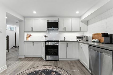 Photo 28 at 33 Murellen Crescent, Victoria Village, Toronto