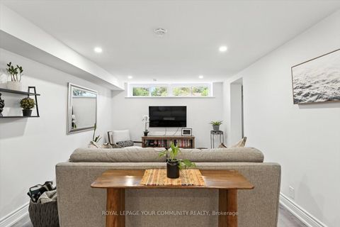 Photo 30 at 33 Murellen Crescent, Victoria Village, Toronto