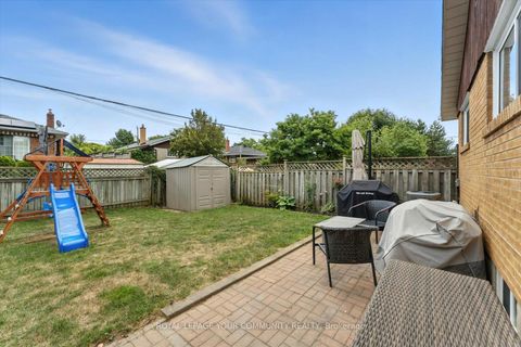 Photo 36 at 33 Murellen Crescent, Victoria Village, Toronto
