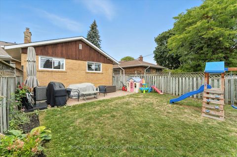 Photo 39 at 33 Murellen Crescent, Victoria Village, Toronto