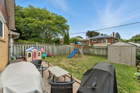 Photo 40 at 33 Murellen Crescent, Victoria Village, Toronto