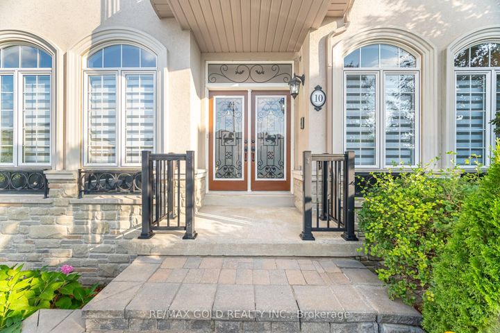 Photo 1 at 10 Vissini Way, Bram East, Brampton