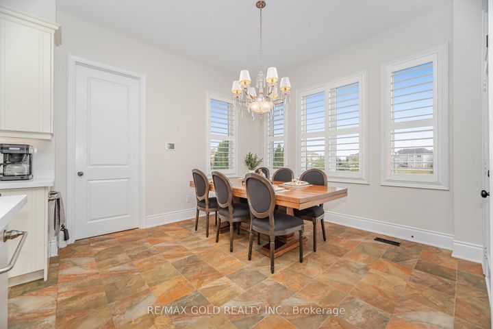 Photo 9 at 10 Vissini Way, Bram East, Brampton