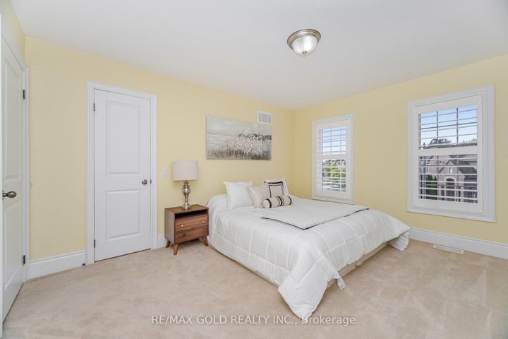 Photo 23 at 10 Vissini Way, Bram East, Brampton