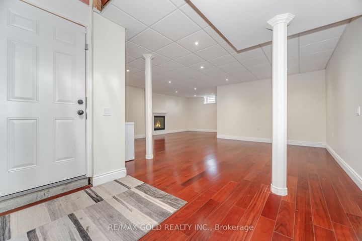 Photo 28 at 10 Vissini Way, Bram East, Brampton