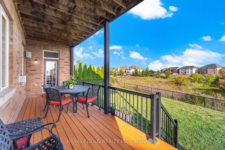 Photo 31 at 10 Vissini Way, Bram East, Brampton