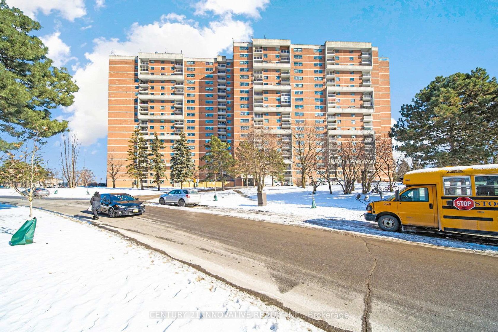 913 - 100 Wingarden Court, Malvern, Toronto 