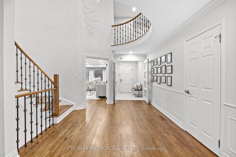 Photo 6 at 914 Sproule Crescent, Pinecrest, Oshawa