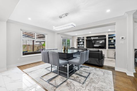 Photo 13 at 914 Sproule Crescent, Pinecrest, Oshawa