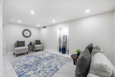 Photo 38 at 914 Sproule Crescent, Pinecrest, Oshawa