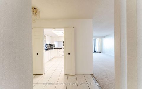 Photo 7 at 1505 - 2330 Bridletowne Circle, L'Amoreaux, Toronto